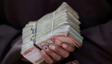 Dollar crisis limits Afghanistan to pay remittance in local currency