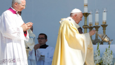 Anti-Semitism 'fuse' must not be allowed to burn, Pope says in Hungary