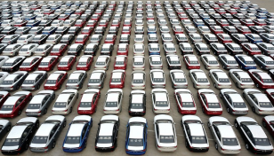 Too many auto companies in China: Minister