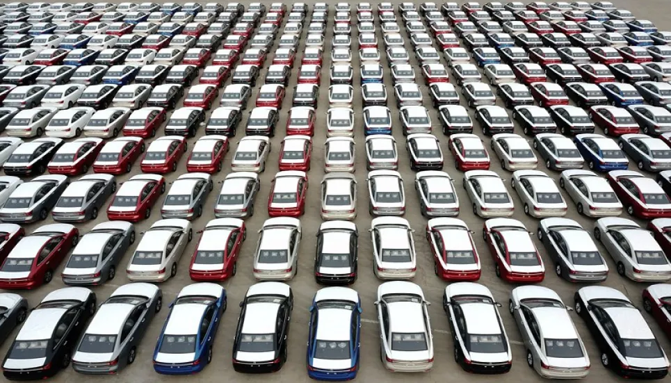 Too many auto companies in China: Minister