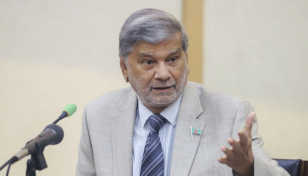 No room for complacency on economy: Mannan