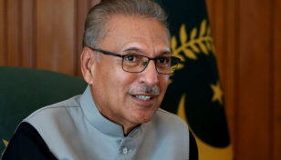 Pakistan president wants election date set as political crisis continues