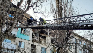 Ukraine's Luhansk region tells civilians to evacuate while they can