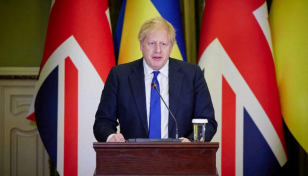 Russia bans Boris Johnson, top UK officials