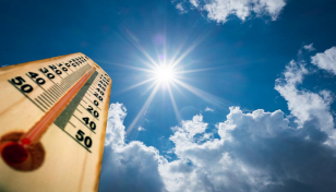 Mild heat wave may continue in three districts