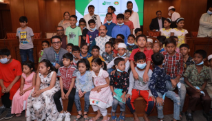 Daraz arranges 'Sneher Eid Upohar' for marginalised children