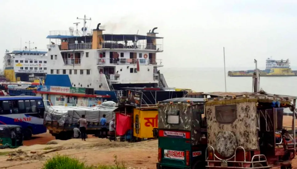 Hundreds of vehicles stranded at Paturia ghat