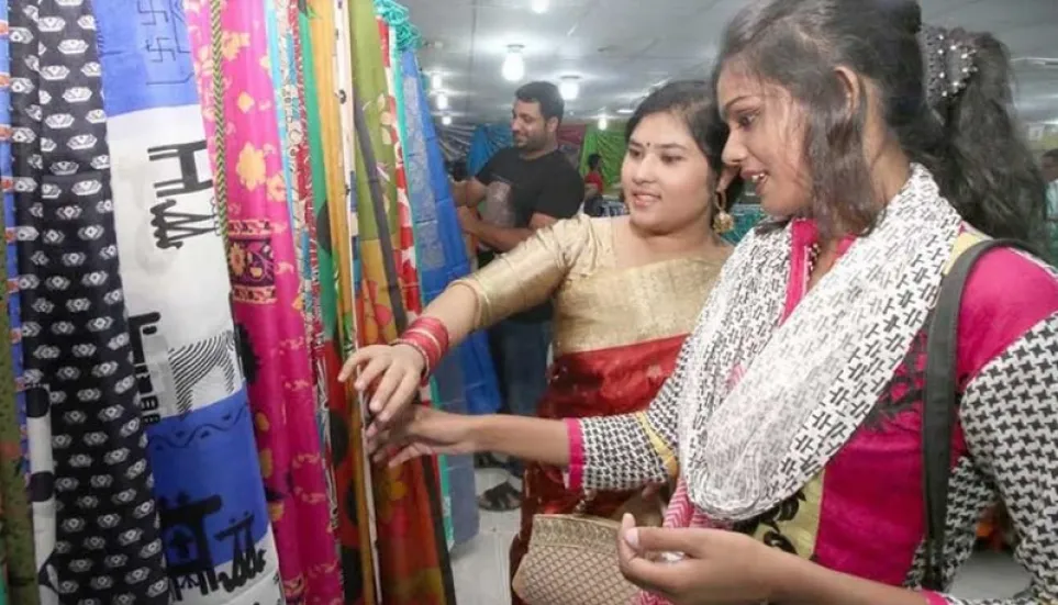 Fashionable silkware shopping gains momentum in Rajshahi