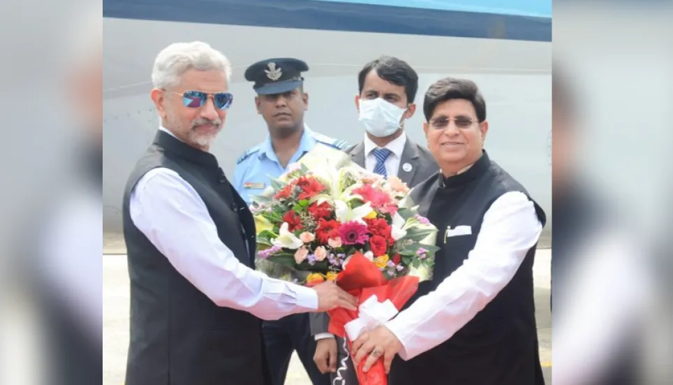 Jaishankar arrives in Dhaka