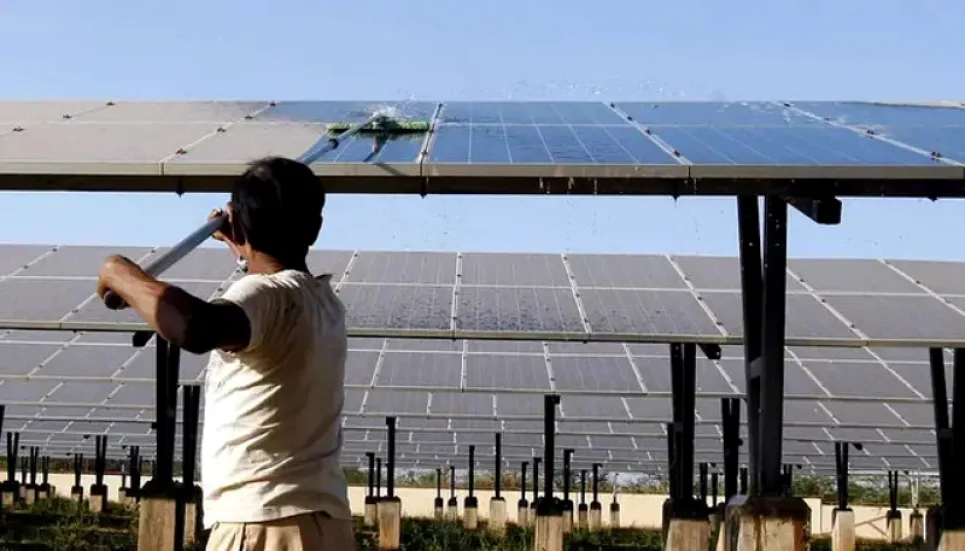 Solar power opens the door to banking for rural Indians