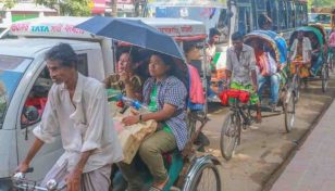 Khulna reeling under severe heatwave