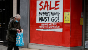 UK economy closes in on recession