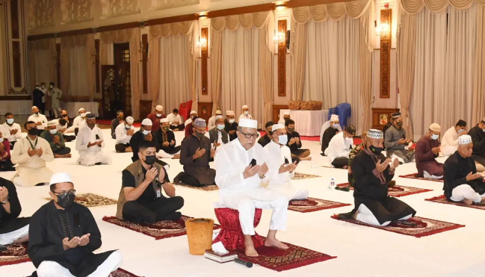 President hosts milad at Bangabhaban on National Mourning Day