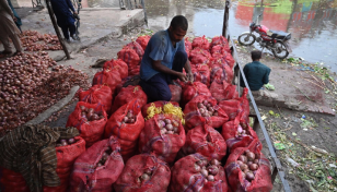 Pakistan floods fuel 'back-breaking' food inflation