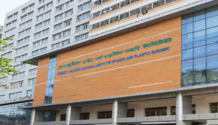 Narayanganj fire victim dies at DMCH