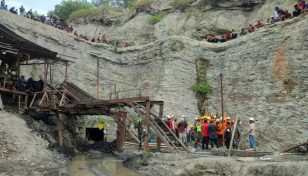 Indonesia mine explosion kills 10