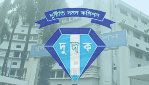 ACC nabs Tejgaon Thana Health Complex official