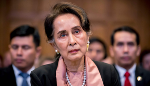 Suu Kyi moved from prison to govt building