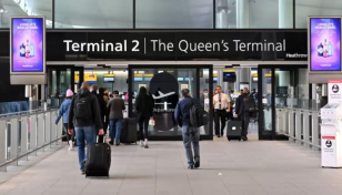 Passport control staff strike at UK airports