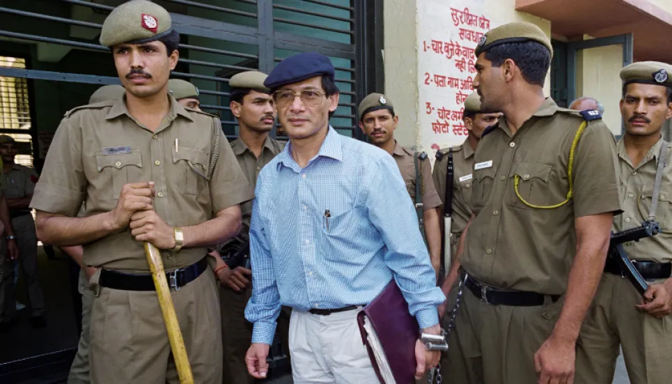 Serial killer Charles Sobhraj arrives in Paris