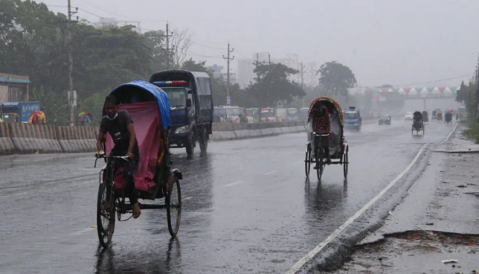 Light to moderate rain across the country over 24hrs