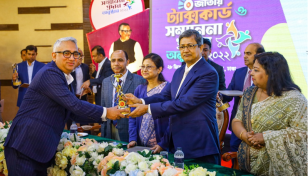 Grameenphone awarded as highest taxpayer in telecom sector for 7th time
