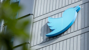 Limited Twitter outage rattles users