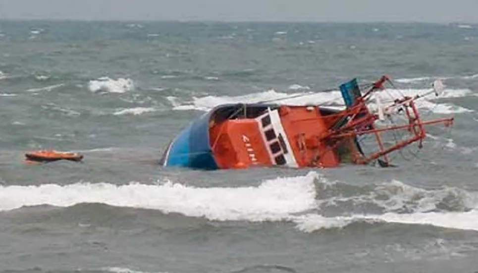 2 missing as 18 trawlers capsize in Bay