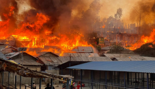 Fire rages parts of Balukhali Rohingya camp in Ukhiya