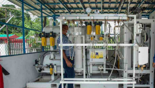 2 liquid oxygen plants to be established: Zahid