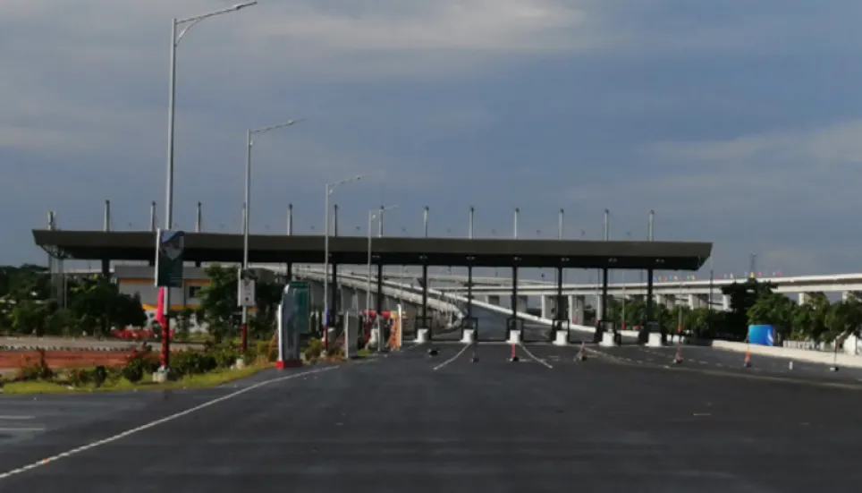 Padma Bridge opens to traffic Sunday morning