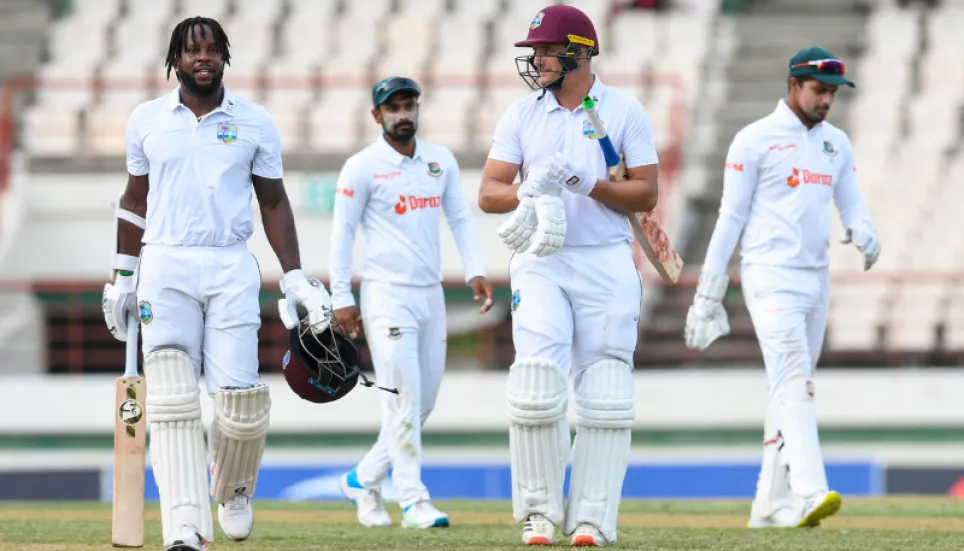 Mayers century leaves Bangladesh in trouble 