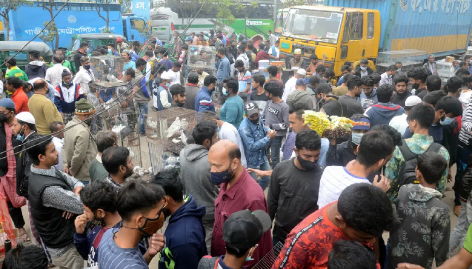 Masks once again made mandatory in public places