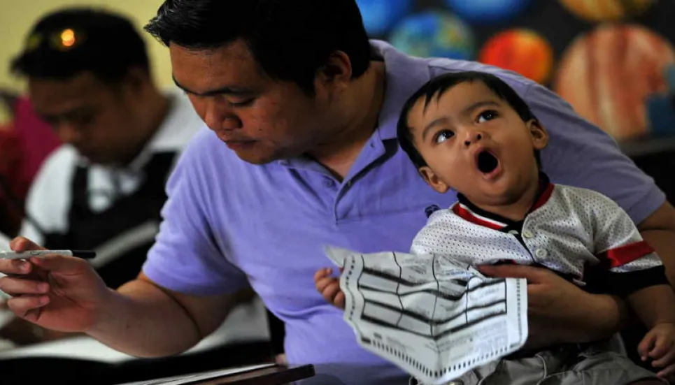 ILO hails Bangladesh plan to introduce paternity leave