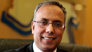 Bangladesh-born British politician Lutfur Rahman elected Tower Hamlets mayor