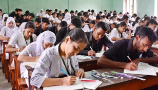 HSC exam: Over 20,000 absent on 1st day, 21 expelled