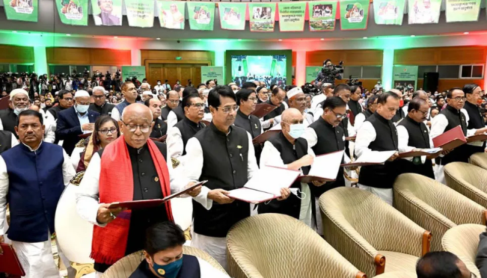 Newly elected chairmen, members of 59 Zila Parishads sworn in