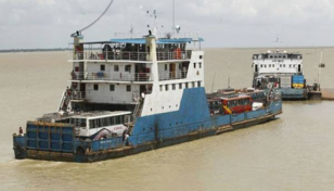 Aricha-Kazirhat Ferry services resume after 9.30hrs 