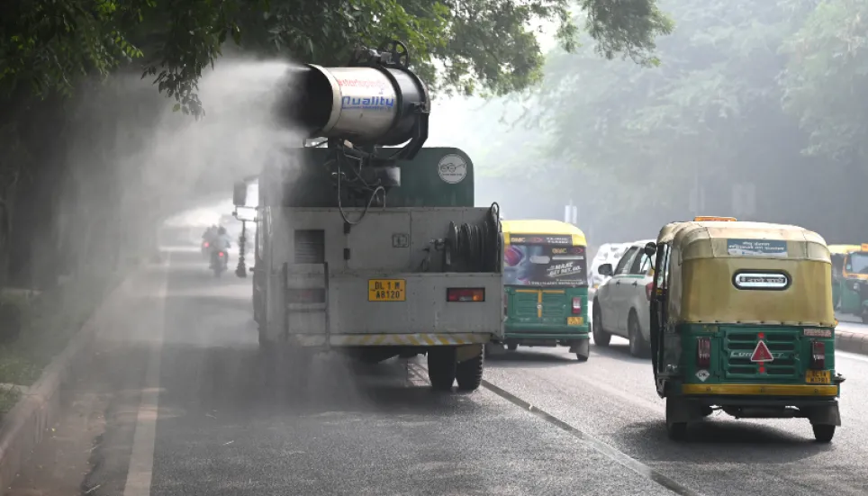 India's capital to shut schools as toxic smog chokes city