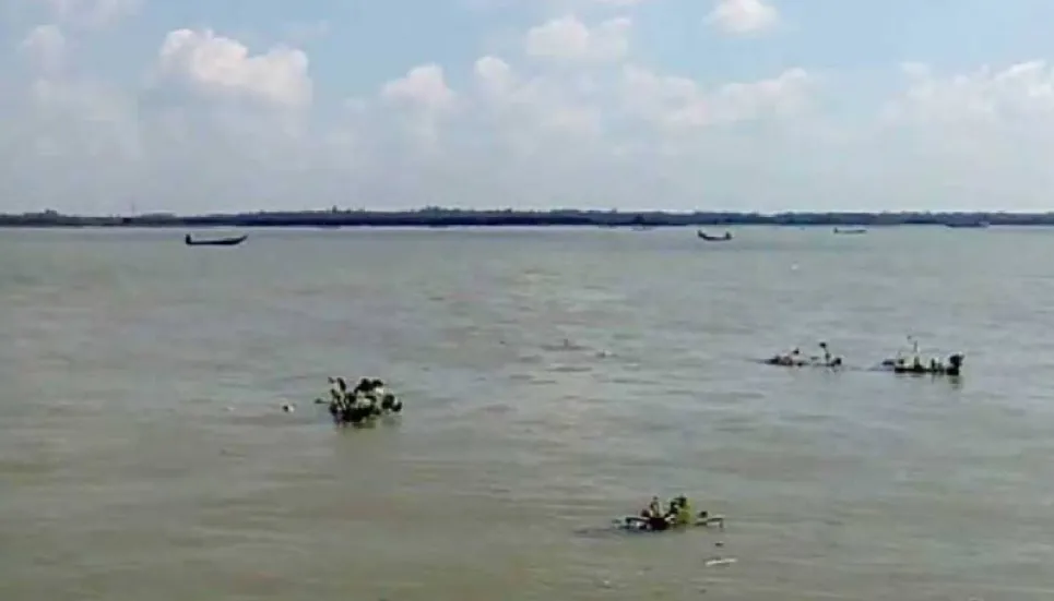 Karnaphuli trawler capsize: 2 more bodies recovered