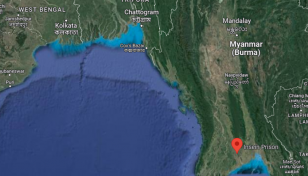 Bomb blasts outside Myanmar prison kill 8