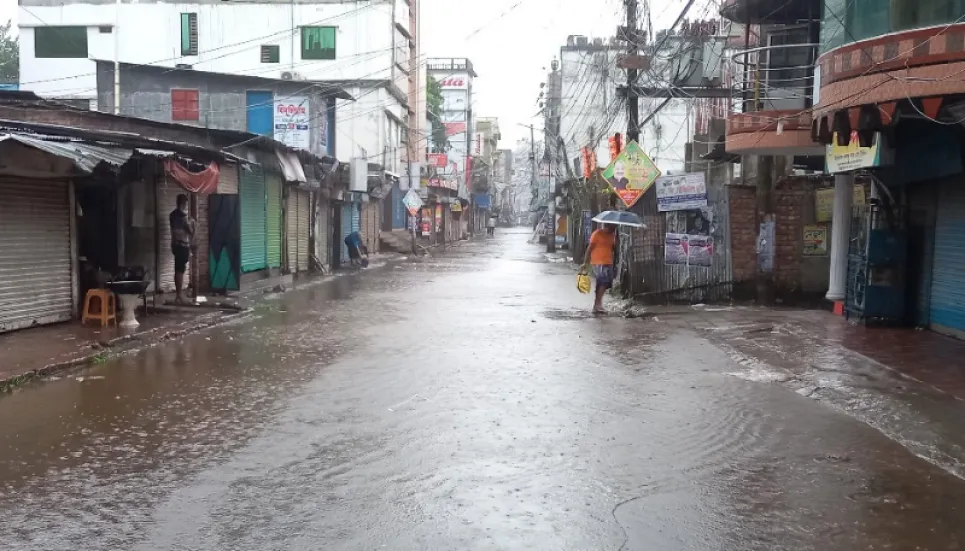 Cyclone Sitrang: Bangladesh evacuates hundreds of thousands