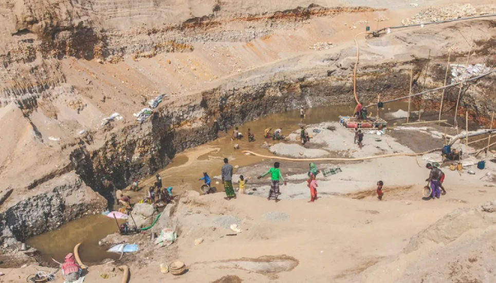 Stone extraction: Freight transport strike in Sylhet from Monday