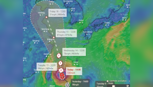 Very strong Typhoon Muifa approaches Japan southern islands