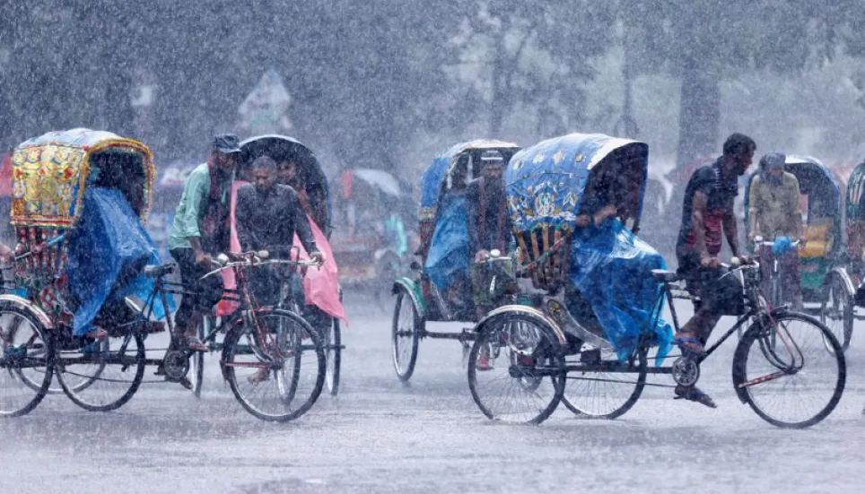 Commuters suffer on gridlocked Dhaka roads after rains