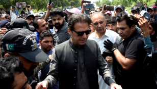 Imran Khan apologises in contempt of court case