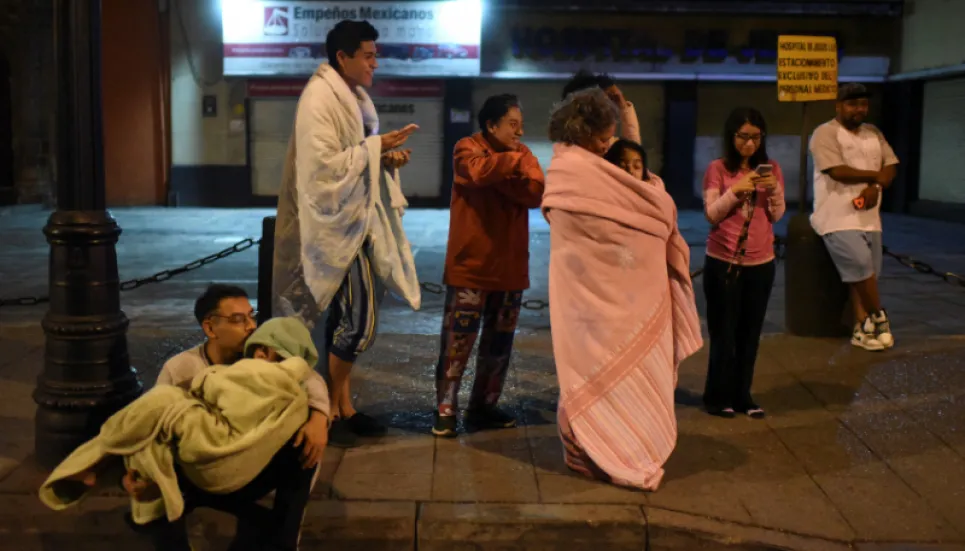 Strong quake shakes Mexico, leaving one dead
