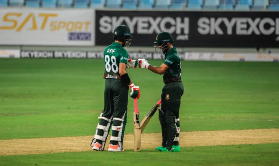 Bangladesh barely beat UAE