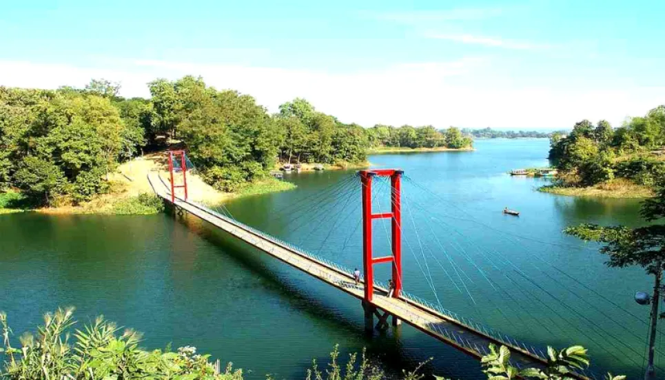 Anti-pollution drives to be conducted at Kaptai Lake: Rangamati DC