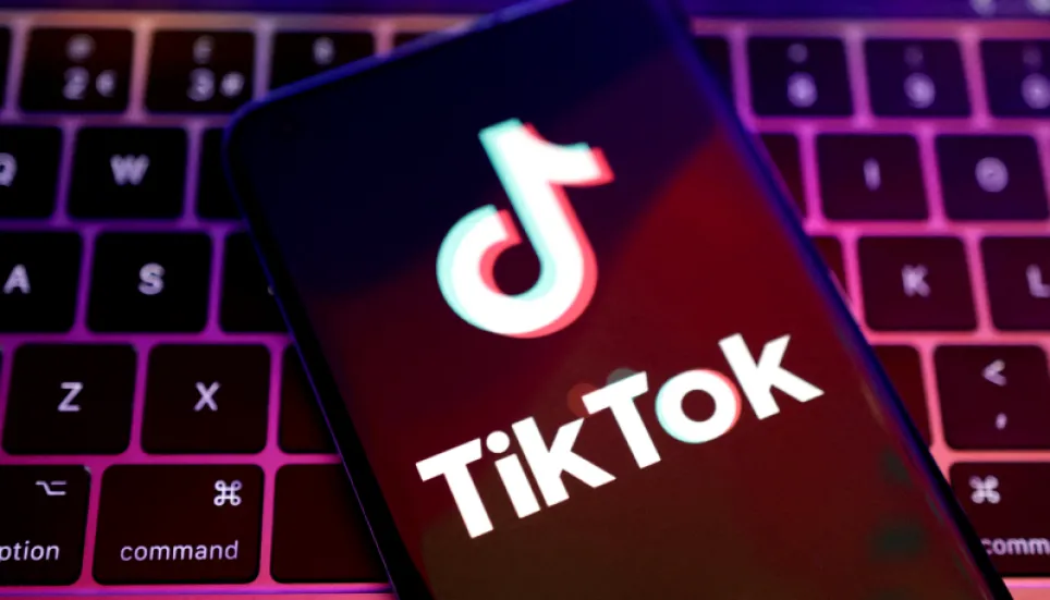 Australia bans TikTok on government devices